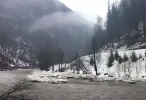 Собачий холод, сирість і мокрий сніг: синоптик Діденко попередила про погоду