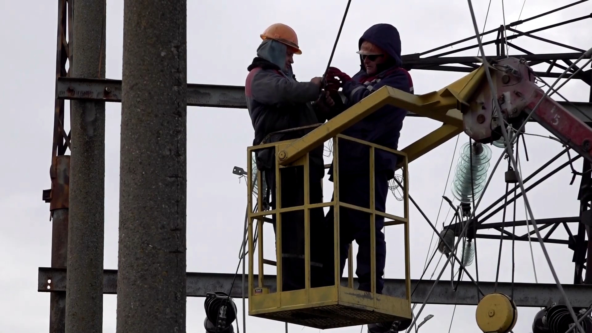Відключення світла в Одеській області 2 грудня: ДТЕК оголосив про додаткові графіки
