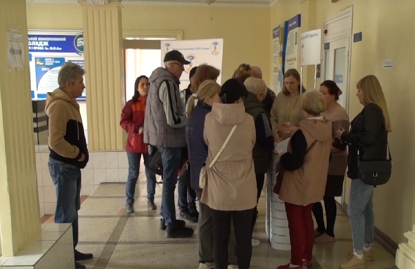 Безкоштовні продукти для ВПО та пенсіонерів у Харкові: де шукати підтримку тим, хто її потребує