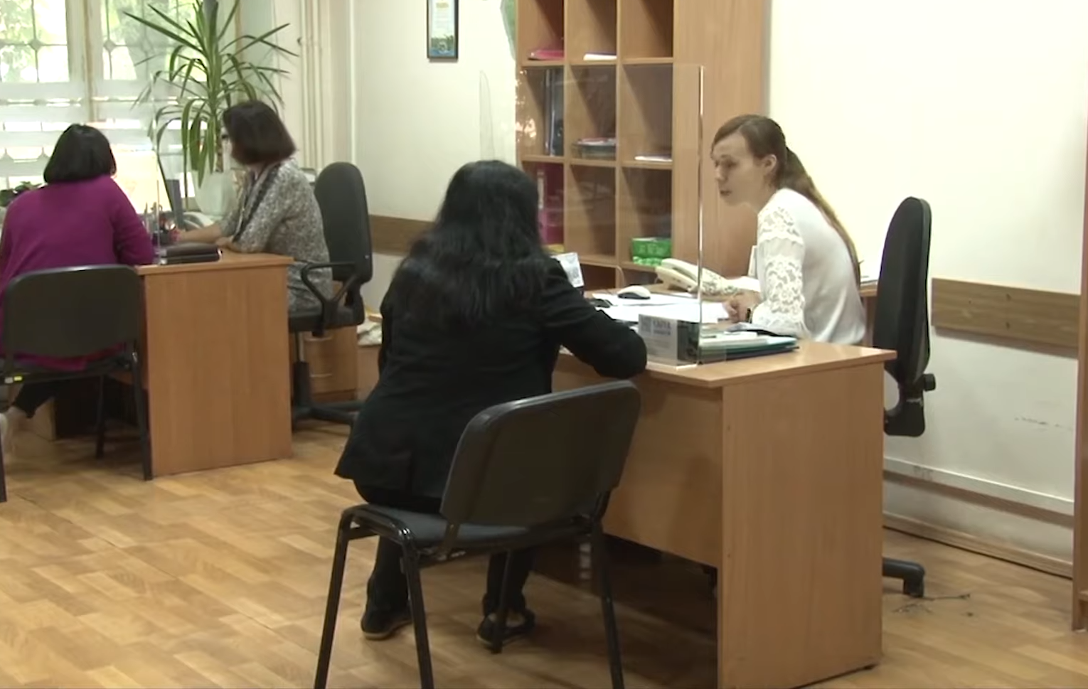 Робота для пенсіонерів у Харкові: хто може розраховувати на зарплату до 25 000 гривень