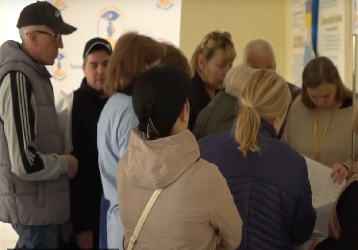 Гуманітарна допомога для пенсіонерів у Кривому Розі: кому з літніх українців доступна підтримка