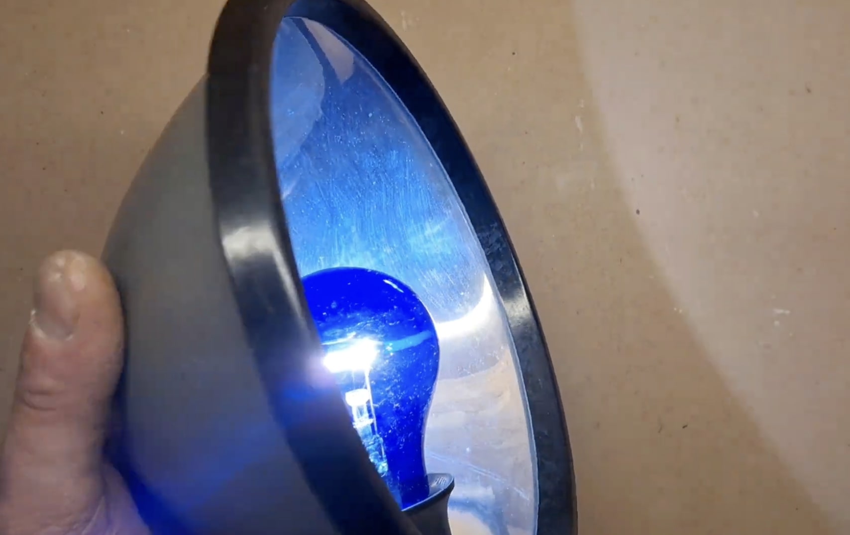 Графік відключення світла в Київській області на 19 листопада: де саме жителі будуть без електрики 9 годин