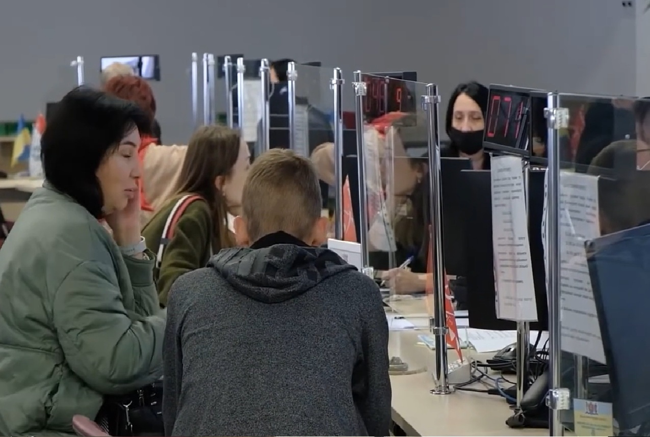 Грошова допомога для ВПО в Запоріжжі: українці можуть втратити виплати, названо причини