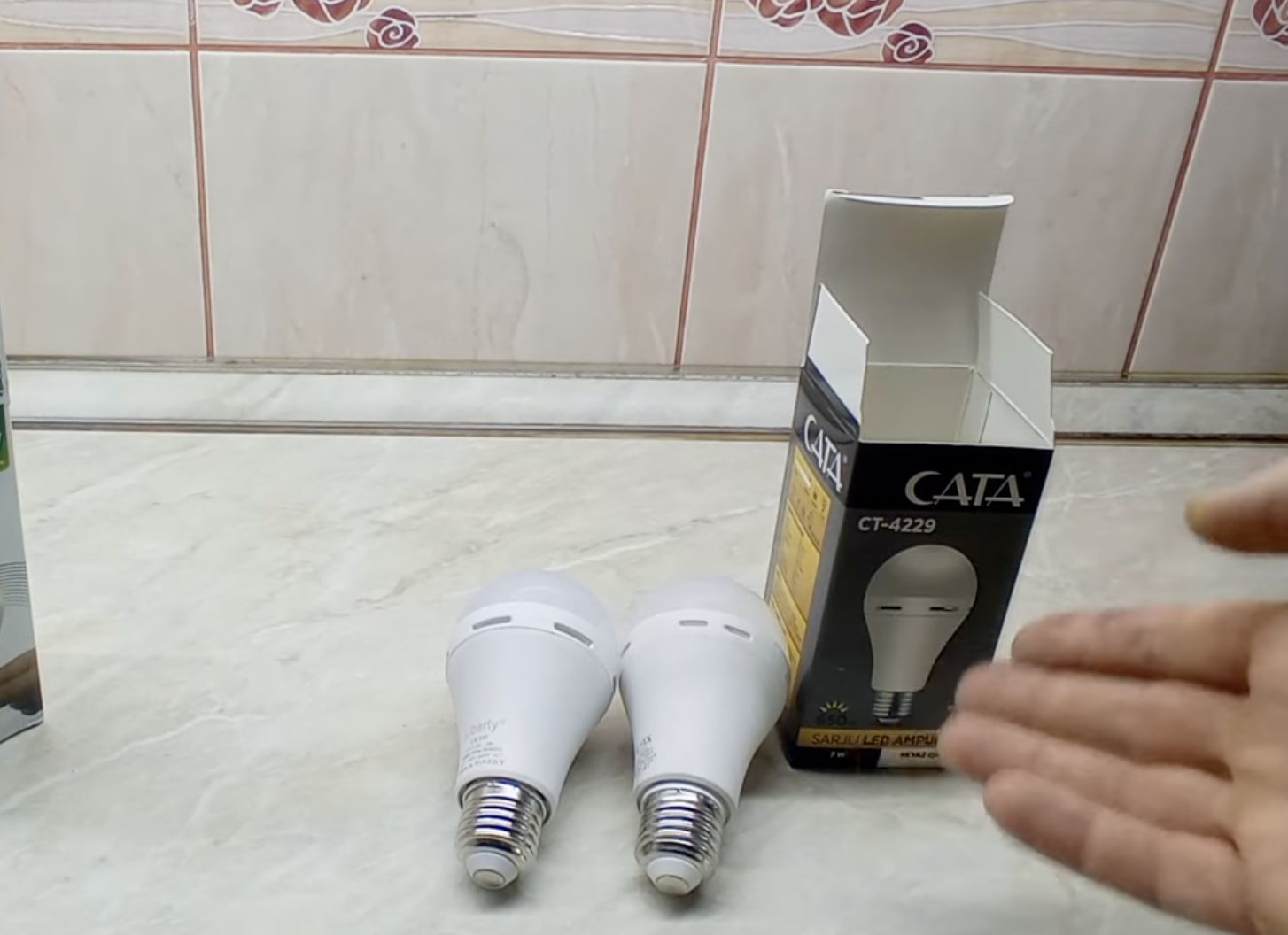 Графік відключення світла в Кіровоградській області на тиждень з 24 по 30 листопада: жителі сидітимуть без електрики багато годин