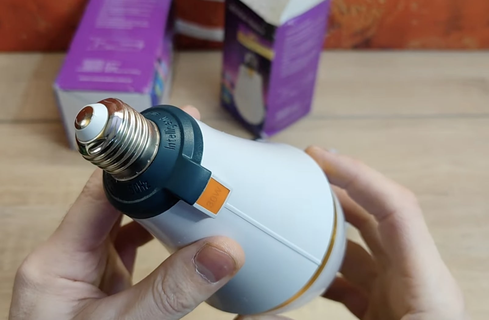 Графік відключення світла в Чернігівській області на 25 листопада: оголошено про відсутність електрики на 8 годин поспіль