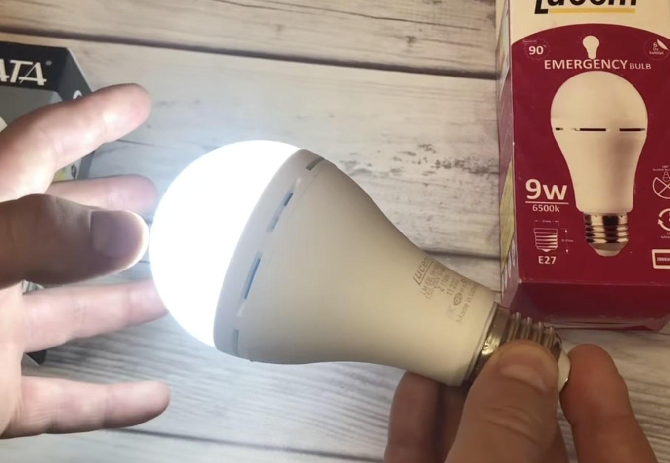 Графік відключення світла в Запорізькій області на 26 листопада: жителів попередели про багатогодинні знеструмлення