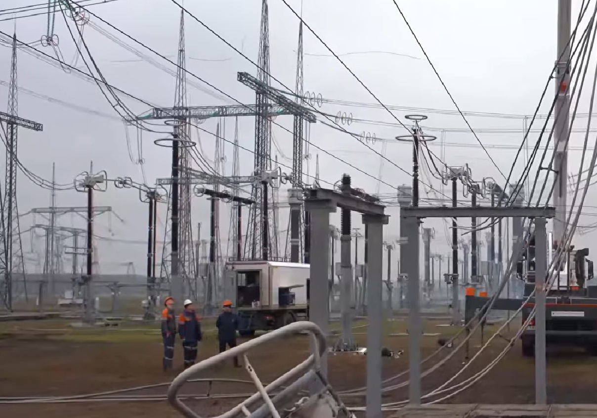 Графіки відключення світла в Сумській області на 4 грудня: де не буде електрики 8 годин поспіль, перелік адрес