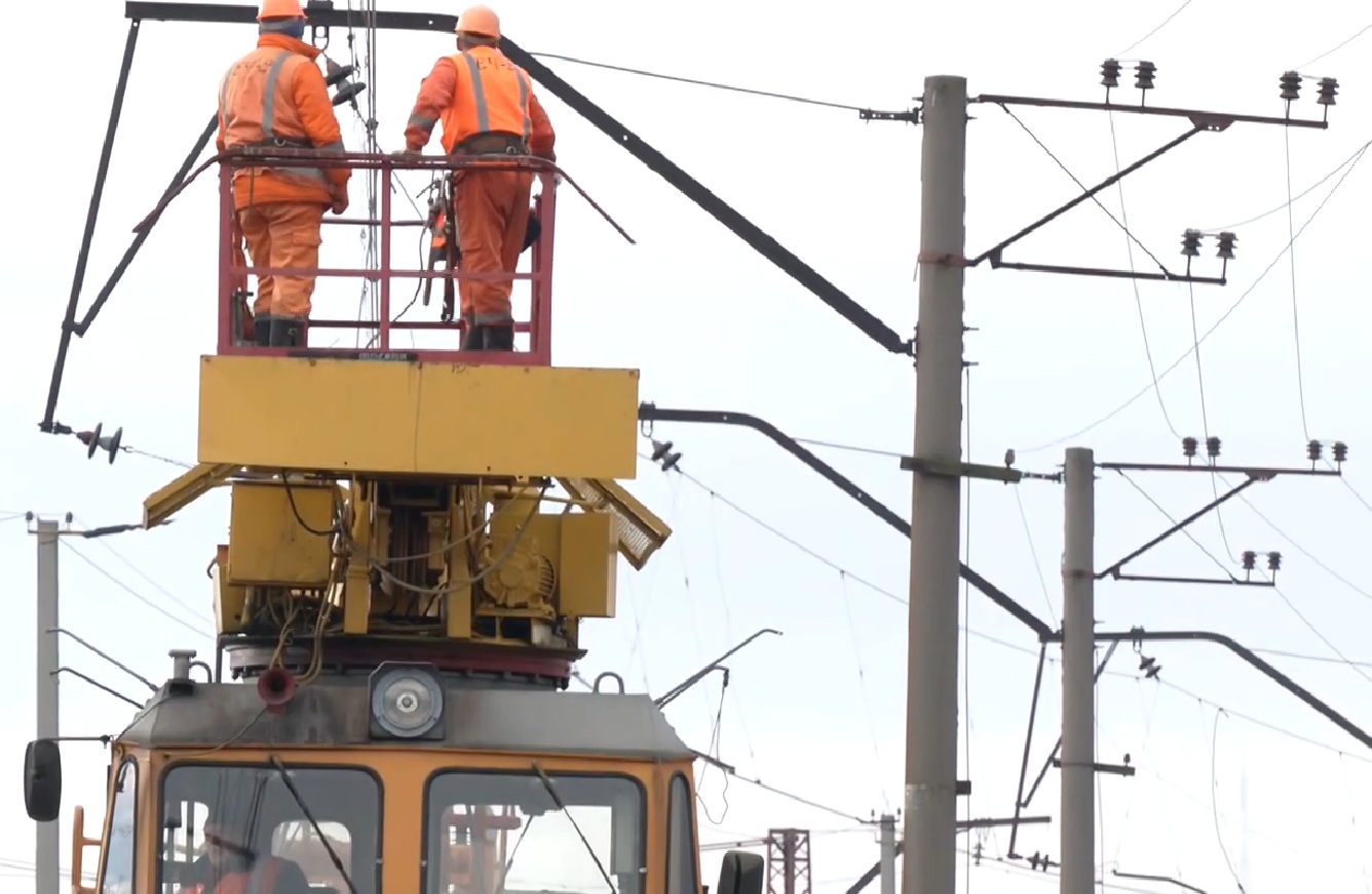 Графіки відключення світла в Житомирській області на 5 грудня: на кого чекають багатогодинні обмеження